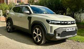 Dacia Duster LT - front 3/4